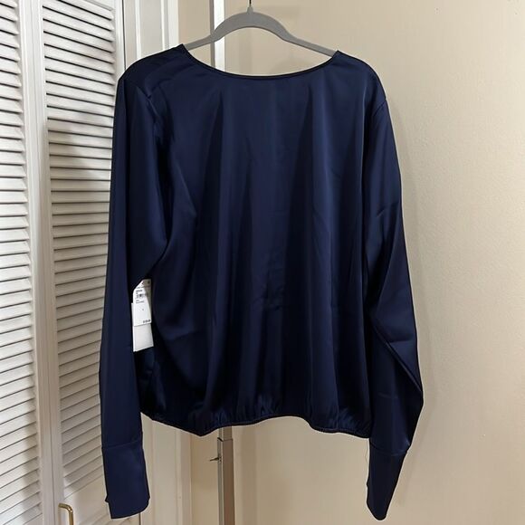 Good American Satin Wrap top - Picture 6 of 10